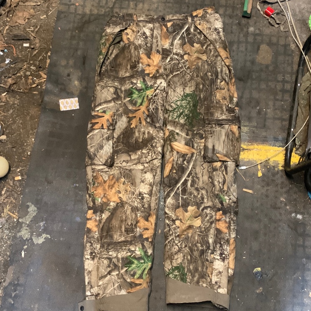 Real tree thick insulated hunting/ snow pants